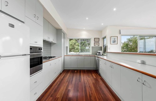 Surf Coast Apartment | Spectacular Roadknight