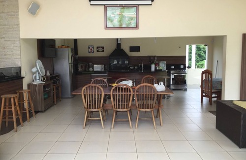 Itatiba Cottage | SPECTACULAR SITE; JACUZZI; POOL; LAKE; WEEKENDS AND HOLIDAYS.