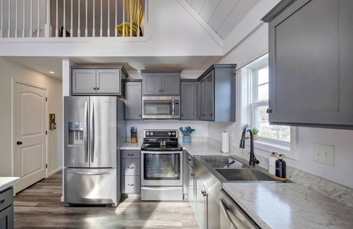 Unionville Cabin | Spectacular & Spacious Lakehouse; Kid Approved!