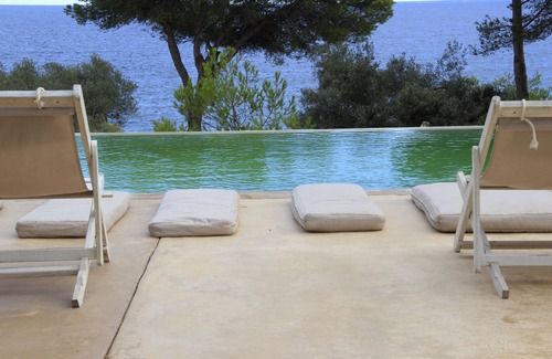 L'Ametlla de Mar Ski Chalet | Spectacular tower in front of the sea