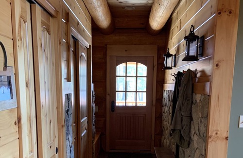 Londonderry Cabin | Spectacular view takes your breath away