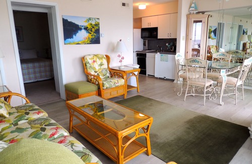North End Condo | Spectacular views from this oceanfront condo