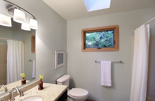 Sandpoint House | Spectacular Views, Fun Dock, & Dog Friendly!