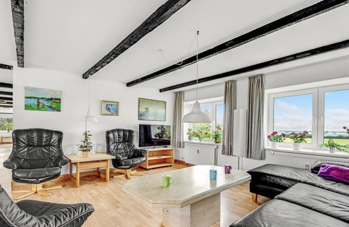 Sydals Apartment | Spend a wonderful vacation in this spacious apartment with sea view.