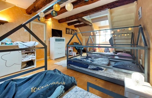 La Fresnais House | Spend an unforgettable vacation in this welcoming and comfortable vacation home with pool.