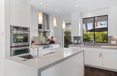 Vista Las Palmas House | Spend Fall in Palm Springs! Home Overlooking the Valley and Mountains! Private Pool! Grill!
