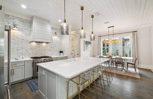 Forest District House | Spend Fall with Us! Sunshine & Saltwater - Outdoor Kitchen! 6 Seater Low-Speed Vehicle!