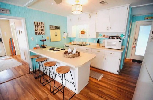 West Panama City Beach Cottage | Spend Spring Break at the beach!