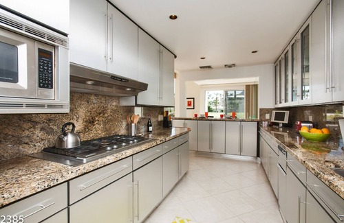 Indian Canyon House | Spend the Holidays with Us! Luxurious Golf Retreat with Pool Table, Bar, and Private Pool!