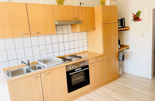 Leese Apartment | Spend the night on the "Old Hoop"