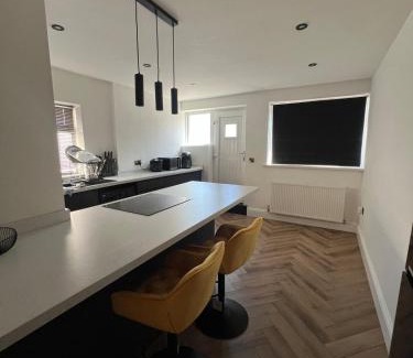 Spennymoor Apartment | Spenny Homestay - Monthly & Weekly Stays
