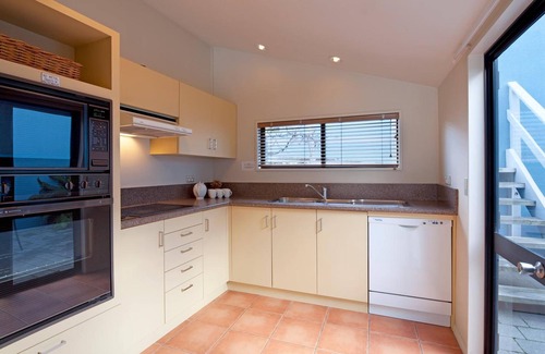 Queenstown Apartment | Spinnaker Bay Apartments