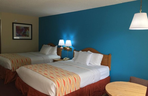 Branson Hotel | Spinning Wheel Inn