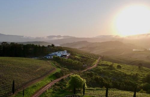 Grabouw Villa | Spioenkop Wines Farm House