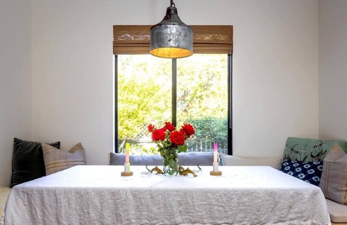 Meiners Oaks House | SPIRITUAL RETREAT & RESET - Charming 2 bed, 2 bath Home & Spa in Ojai, WIFI/ACn