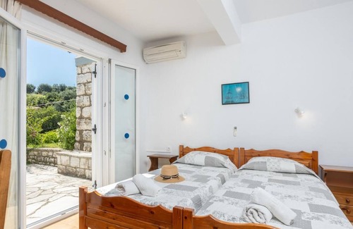 Agios Stefanos Apartment | Spiros - One Bedroom Apartment, Sleeps 2