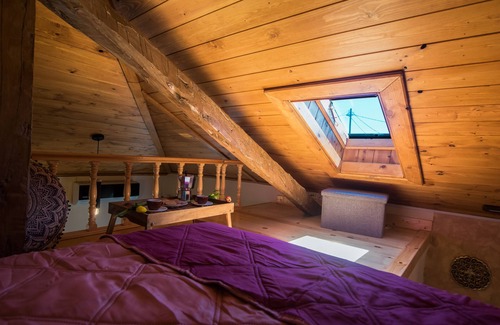 Chlomatiana Cottage | Spiti Lagis - rustic cottage house with 1BR loft