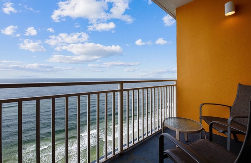 West Panama City Beach Condo | Splash Beach Resort by Book That Condo