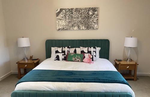 Henley Beach South Other | Splash of Colour, Close to the Beach, Pet Friendly
