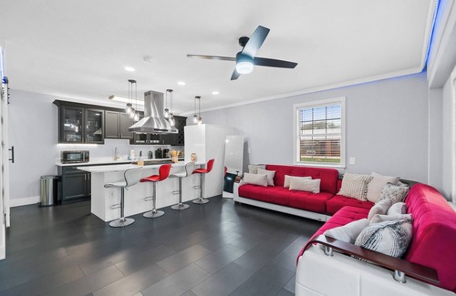 Laguna Beach House | Splash Pad by Book That Condo