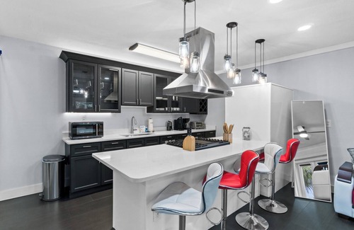 Laguna Beach House | Splash Pad by Book That Condo