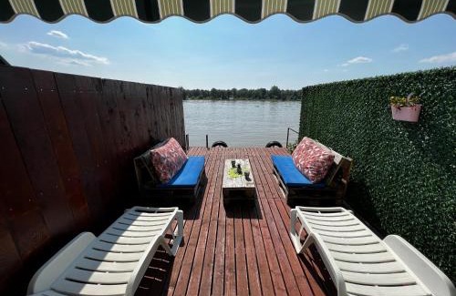 Ostruznica Apartment | Splav na reci Savi