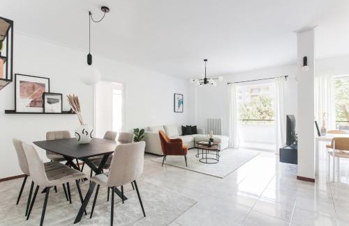 Khalandrion Apartment | Splendid 3BR Apartment close to Olympic Stadium