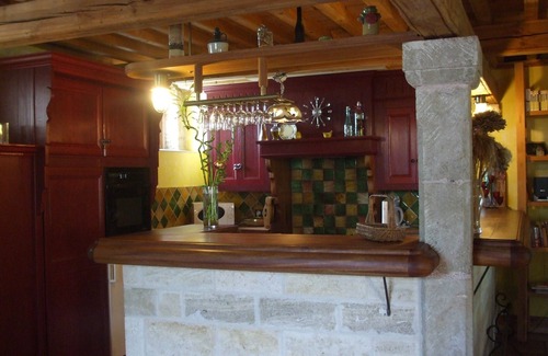 Pezenas Villa | Splendid air-conditioned stone and wood villa: in Pézenas (town of the Middle Ages).