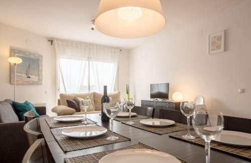 Torredembarra Apartment | Splendid attic by MarCalma