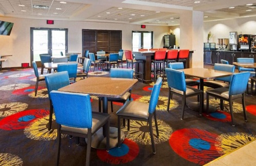 Oakdale House | Splendid Room! Amazing Amenities W/ Free WiFi