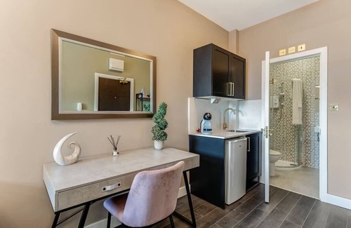 Seven Sisters Condo | Splendid Studio - Top Location