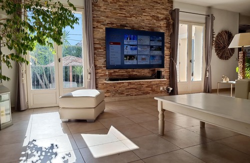 Plaine de la Brague Villa | Splendid villa with swimming pool, rated 4*, spacious and very welcoming.