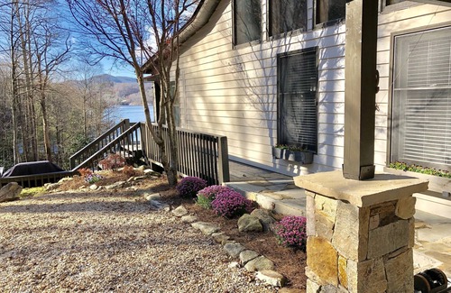 Cullowhee House | Splendor Cove Retreat…Lakefront w/dock, Huge Yard, Lake Toys, Stream w/wfall