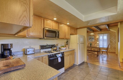 Pagosa Springs Cabin | Split Pine Cabin: Hot tub, Stunning Mountain Views, Near Downtown!