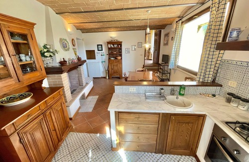 Spoleto Villa | Spoleto Country Park/Activities for all ages/7 houses in a borgo/Sleeps 28