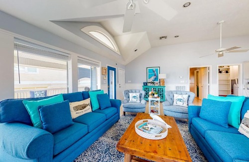 Pirates Beach House | Spoonbill Manor