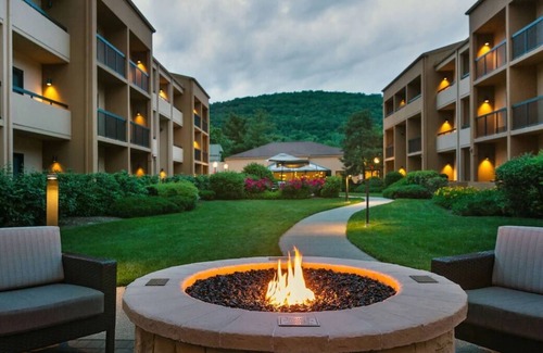 Mahwah House | Sports Break! Minutes Away from MetLife Stadium! 3 Classic Units W/ FREE Parking