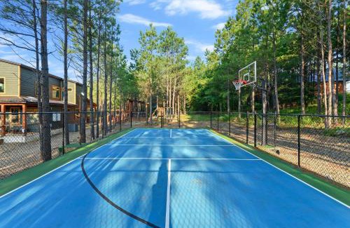Pickens House | Sportscourt Hot Tub Game Room Decks Playground