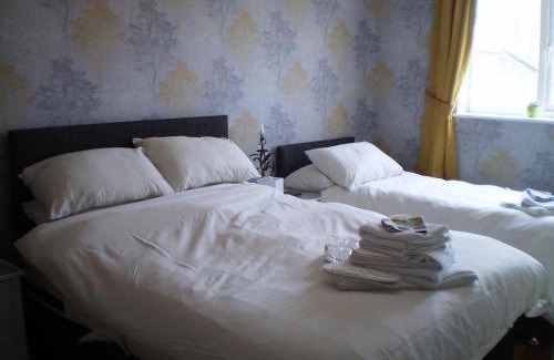 Rhosgoch Bed & Breakfast | Sportsmans Lodge Bed and Breakfast