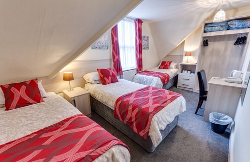 Oxford House | Sportsview Guest House