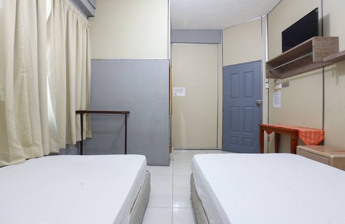 Kampung Teluk Reba Hotel | SPOT ON 89796 D'noor Budget Inn
