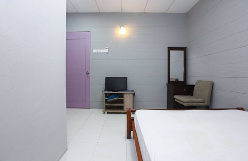 Kampung Teluk Reba Hotel | SPOT ON 89796 D'noor Budget Inn