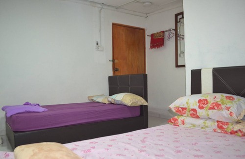 Bayan Lepas Hotel | SPOT ON 89821 Batu Maung Sempoi Inn And Cafe