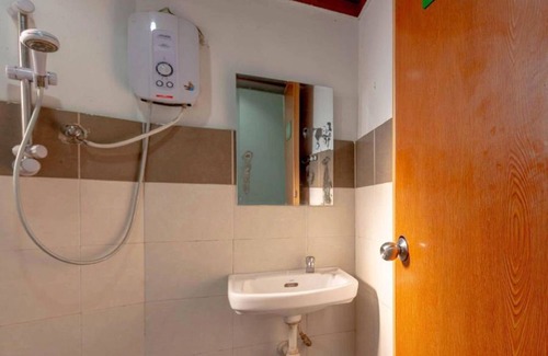 Seri Kembangan Hotel | SPOT ON 89874 Gs Golden Star Hotel