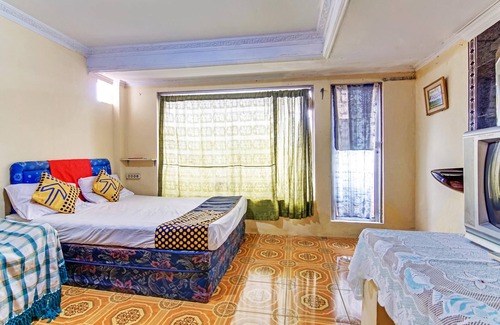 Ciputat Timur Hotel | SPOT ON 90060 Jq Homestay Syariah