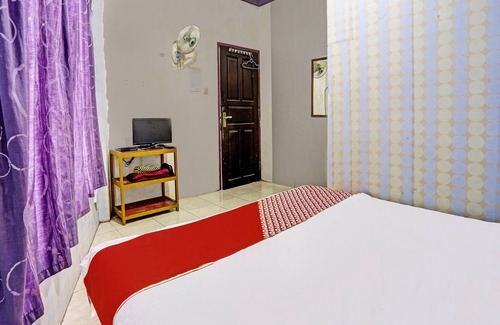 Samarinda Hotel | SPOT ON 92208 Hotel Andira Syariah