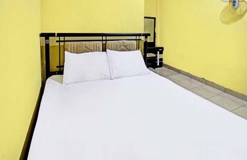 Mataram Hotel | SPOT ON 92420 Kos Agi Mataram Near Masjid Hissoh Al-Faham