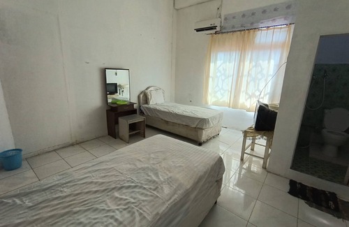 Banjarmasin Hotel | SPOT ON 92458 Azeela Kost Syariah