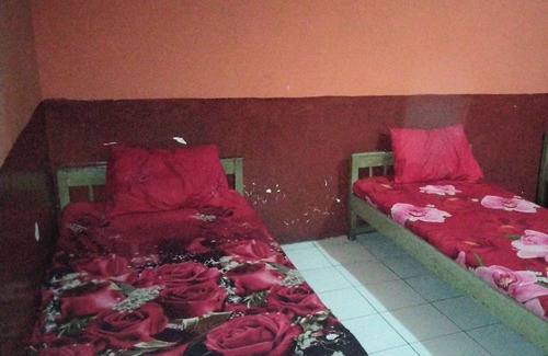 Medan Hotel | SPOT ON 92601 Penginapan Keluarga
