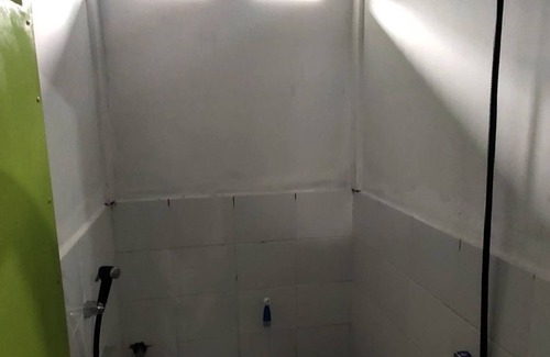 Pekanbaru Hotel | SPOT ON 93326 Pondok Anie SyariahNearJembatan Siak